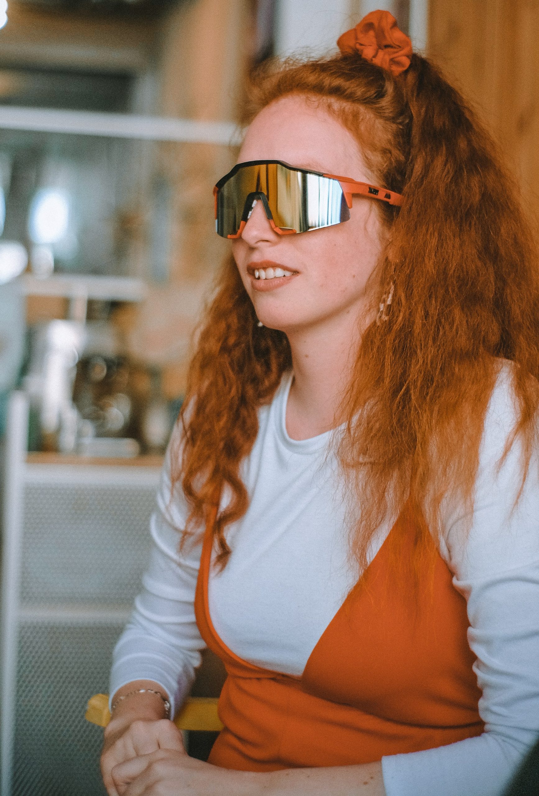 Okulary przeciwsłoneczne dla osób z wadą wzroku – nakładki czy osobna para okularów?